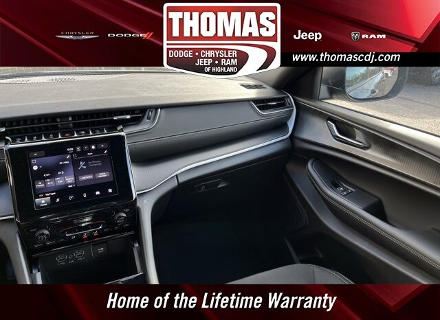 
								Jeep Grand Cherokee L full									
