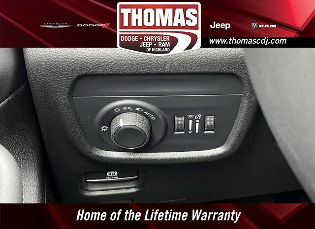
								Jeep Grand Cherokee full									