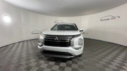 
										Mitsubishi Outlander full									