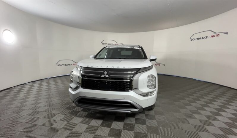
								Mitsubishi Outlander full									