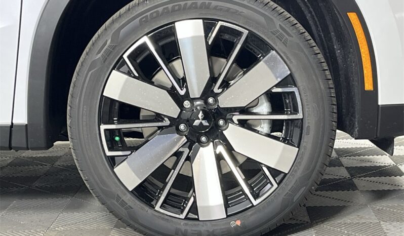 
								Mitsubishi Outlander full									