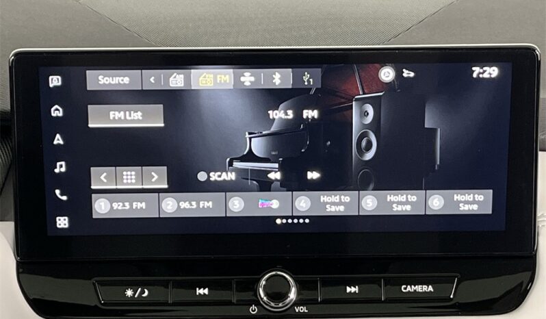 
								Mitsubishi Outlander full									