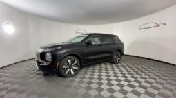 
										Mitsubishi Outlander full									