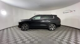 
										Mitsubishi Outlander full									