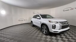 
										Mitsubishi Outlander Sport full									