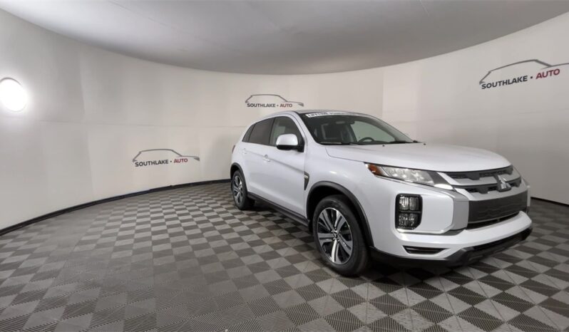 
								Mitsubishi Outlander Sport full									