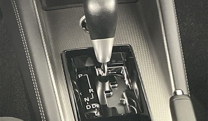 
								Mitsubishi Outlander Sport full									