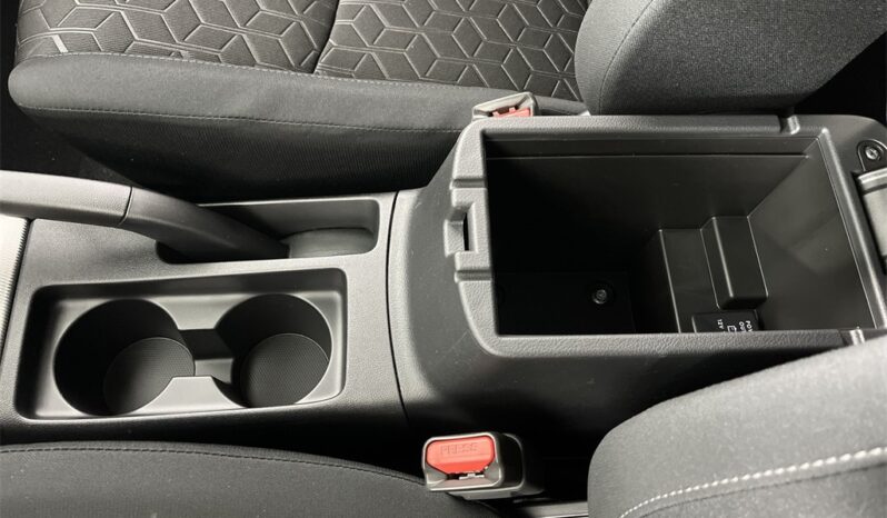 
								Mitsubishi Outlander Sport full									