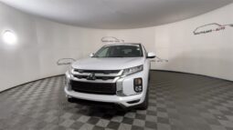
										Mitsubishi Outlander Sport full									