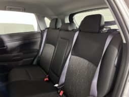 
										Mitsubishi Outlander Sport full									
