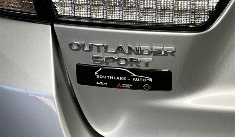 
 Mitsubishi Outlander Sport full									