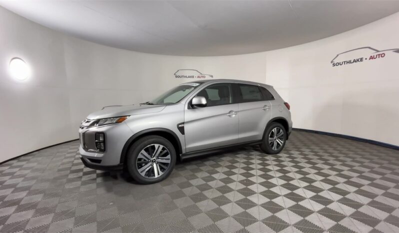 
 Mitsubishi Outlander Sport full									