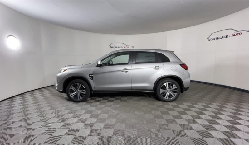 
 Mitsubishi Outlander Sport full									