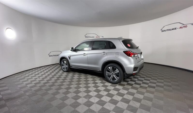 
 Mitsubishi Outlander Sport full									