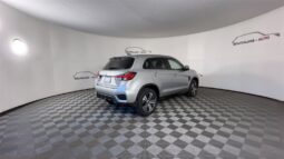 
 Mitsubishi Outlander Sport full									