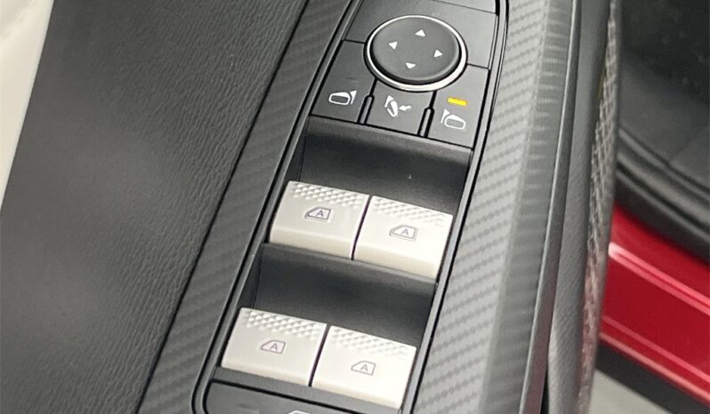
								Mitsubishi Outlander full									