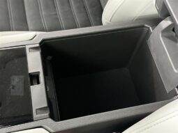 
										Mitsubishi Outlander full									