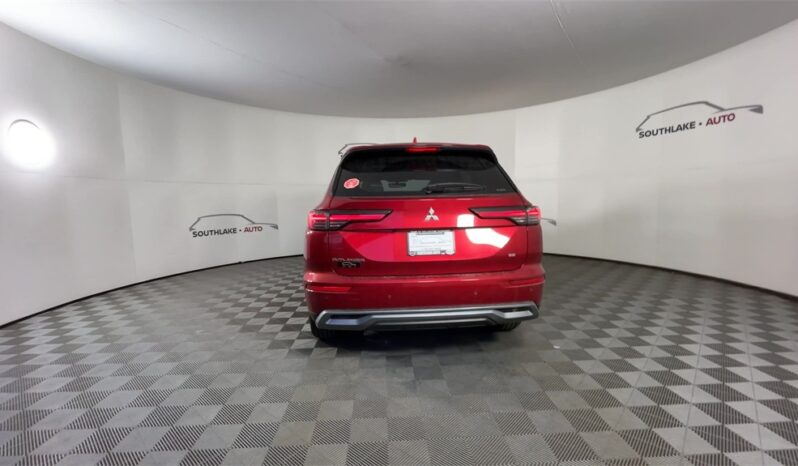 
								Mitsubishi Outlander full									
