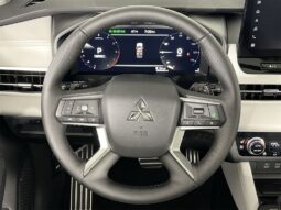 
										Mitsubishi Outlander full									