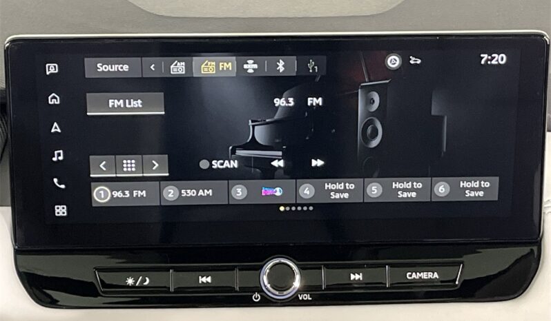 
								Mitsubishi Outlander full									