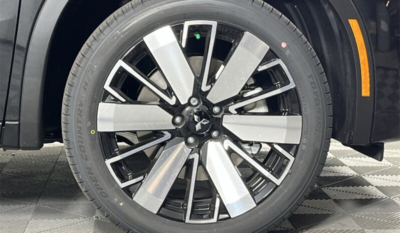 
								Mitsubishi Outlander full									