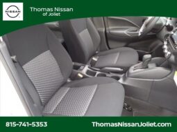 
										Nissan Versa full									