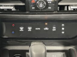 
										Nissan Kicks full									