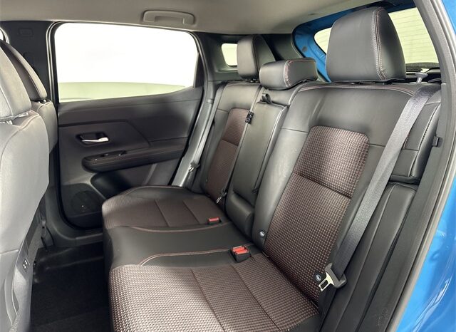 
								Nissan Kicks full									