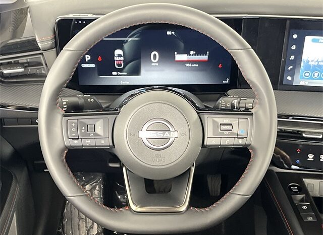 
								Nissan Kicks full									