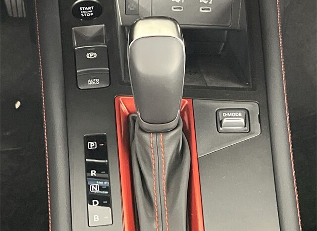 
								Nissan Kicks full									