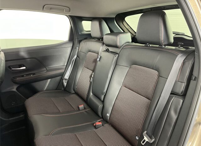 
								Nissan Kicks full									