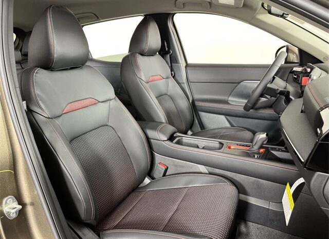 
								Nissan Kicks full									