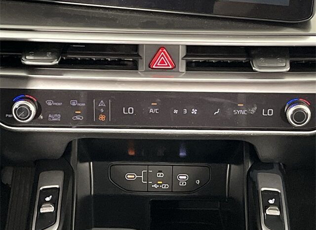 
								Kia Sorento full									