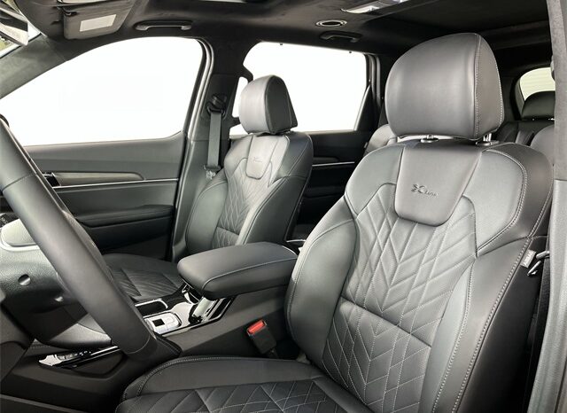 
								Kia Telluride full									
