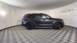 
										Kia Telluride full									