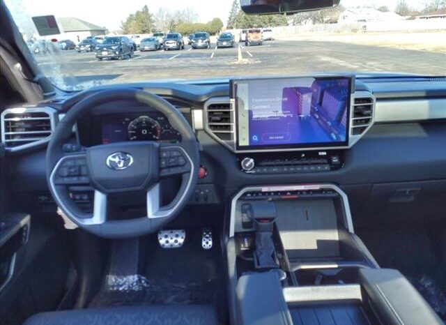 
								Toyota Tundra Hybrid full									