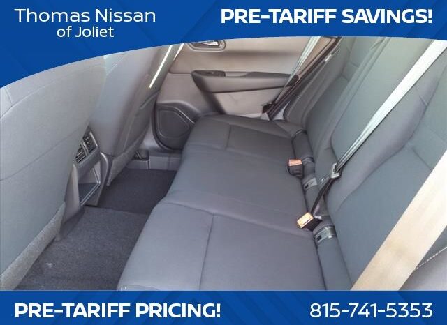 
								Nissan Rogue full									