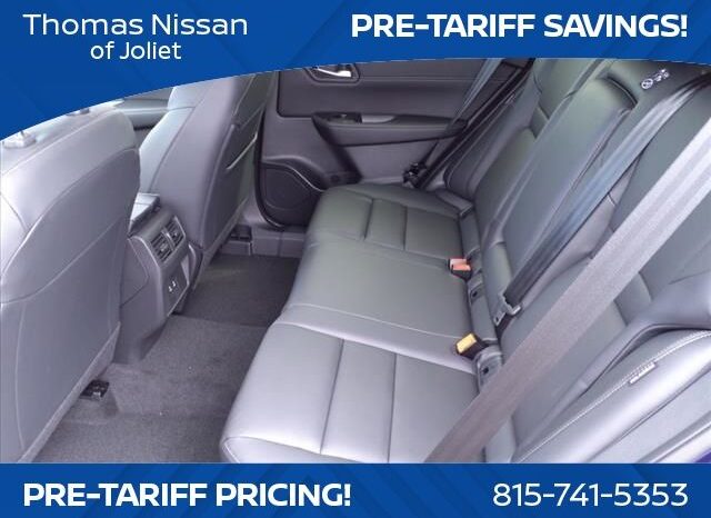
								Nissan Rogue full									