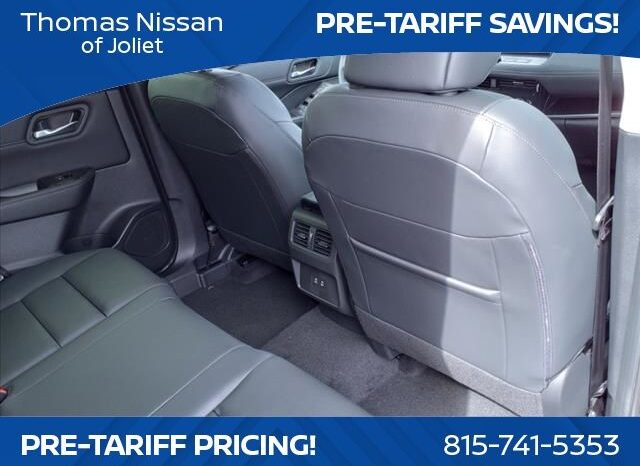 
								Nissan Rogue full									