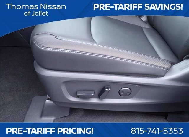 
								Nissan Pathfinder full									