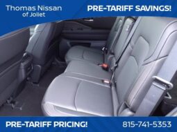 
										Nissan Pathfinder full									