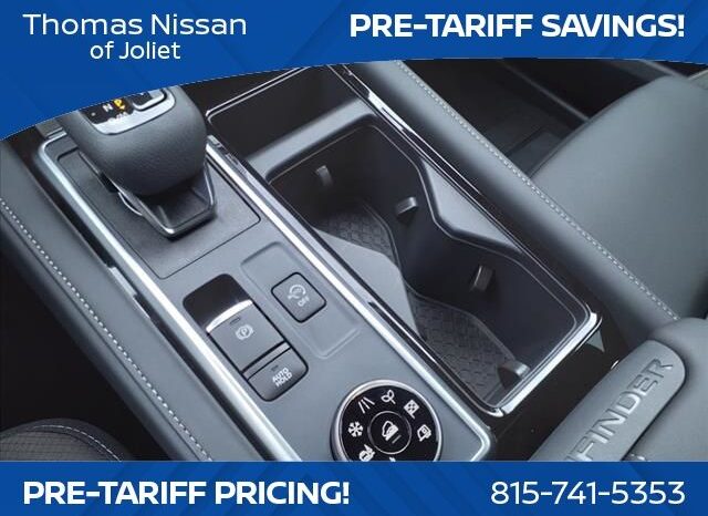 
								Nissan Pathfinder full									