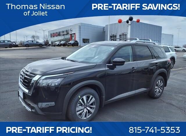 
								Nissan Pathfinder full									
