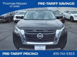 
										Nissan Pathfinder full									