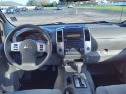 
										Nissan Frontier full									