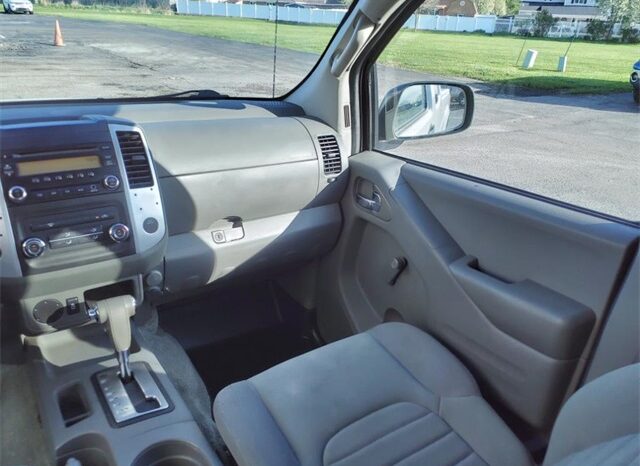 
								Nissan Frontier full									