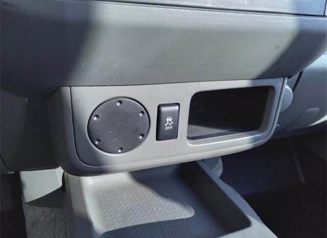 
								Nissan Frontier full									