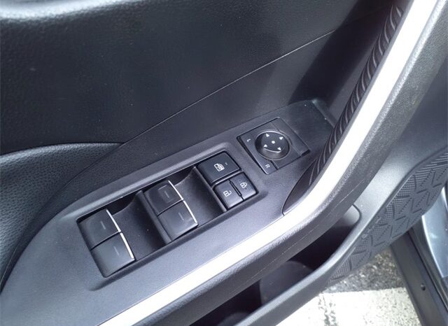 
								Toyota RAV4 Hybrid full									