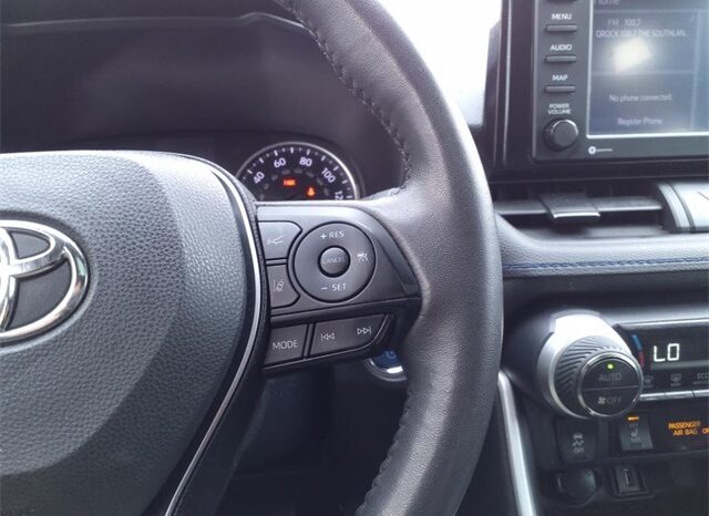 
								Toyota RAV4 Hybrid full									