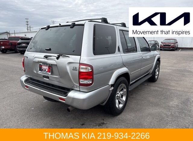 
								Nissan Pathfinder full									